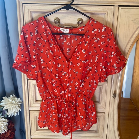 Sienna Sky Tops - Flower Top